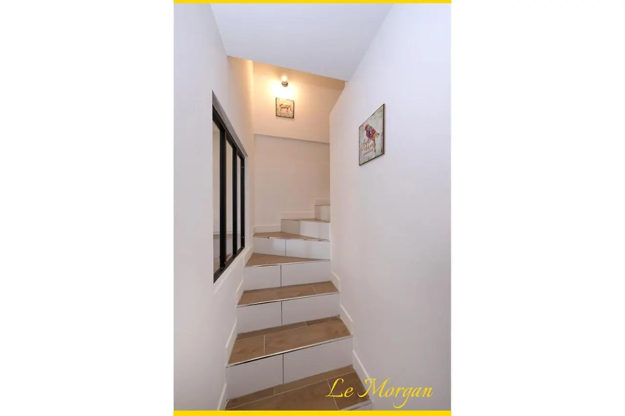 Le Morgan - Magnifique Appartement Cours Principal Plein Centre Avec Parking Salon-de-Provence Apartment